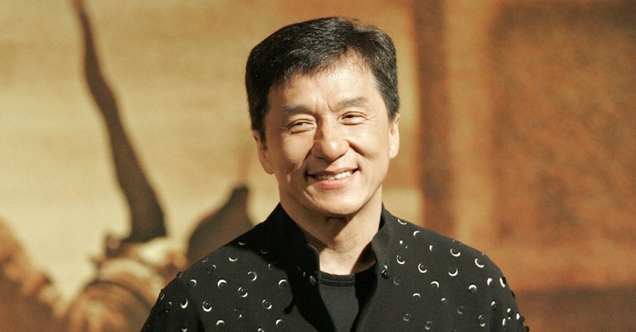  Une femme décente et belle  voilà à quoi ressemble la femme bien-aimée d’un acteur talentueux Jackie Chan