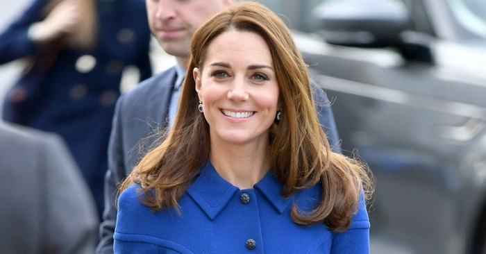  Princesse K. Middleton  voici à quoi ressemble Kate Middleton comme reine à son 40e anniversaire