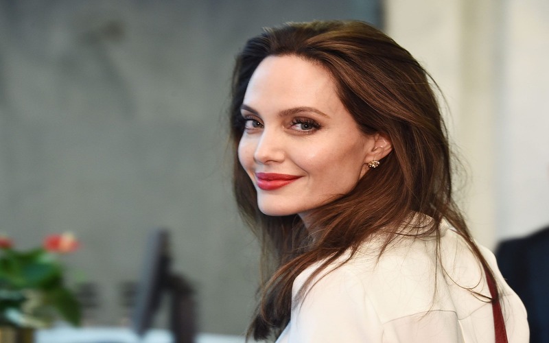  Vraie beauté: Angelina Jolie transformée en blonde pour un nouveau role