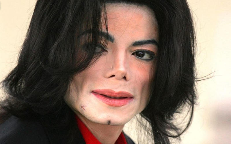  Imaginez! La fille de Michael Jackson est devenue un ange. Regardez sa transformation ici!