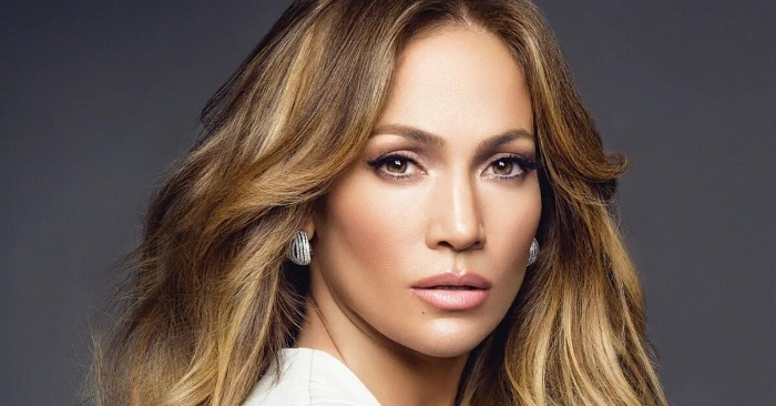  “Enceinte à 53 ans?” La grande nouvelle concernant la star du show-business Jennifer Lopez fait surface sur la chaîne